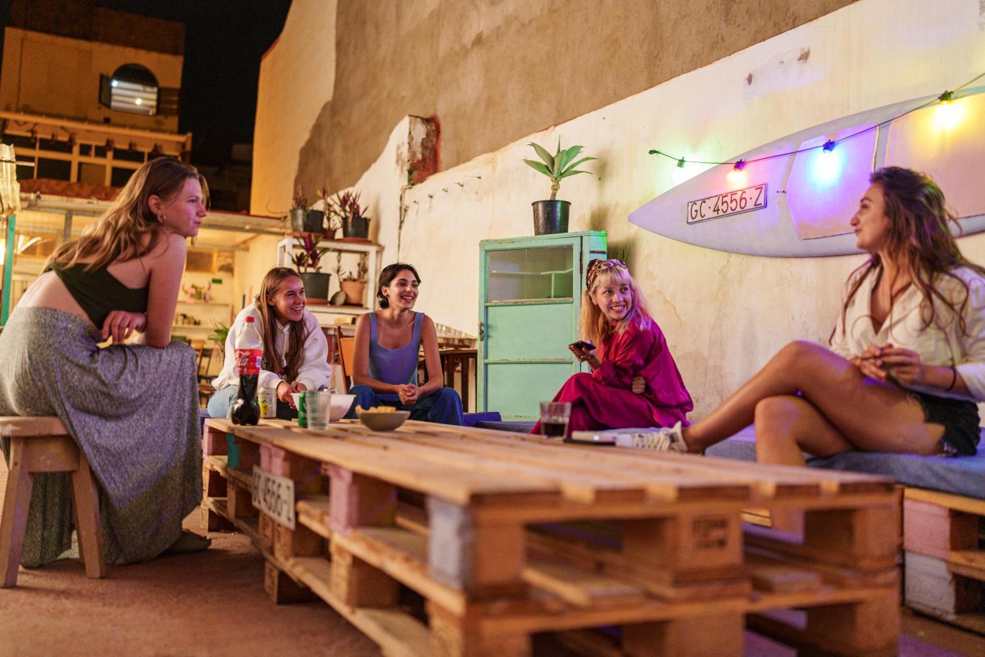 Dona Rose Surf Hostel Лас-Пальмас-де-Гран-Канария Экстерьер фото